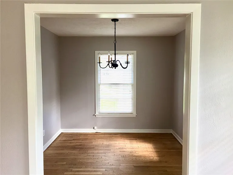 908 North Ave — Photo 7
