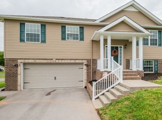 1804 Vicki Ct, Columbia, TN 38401