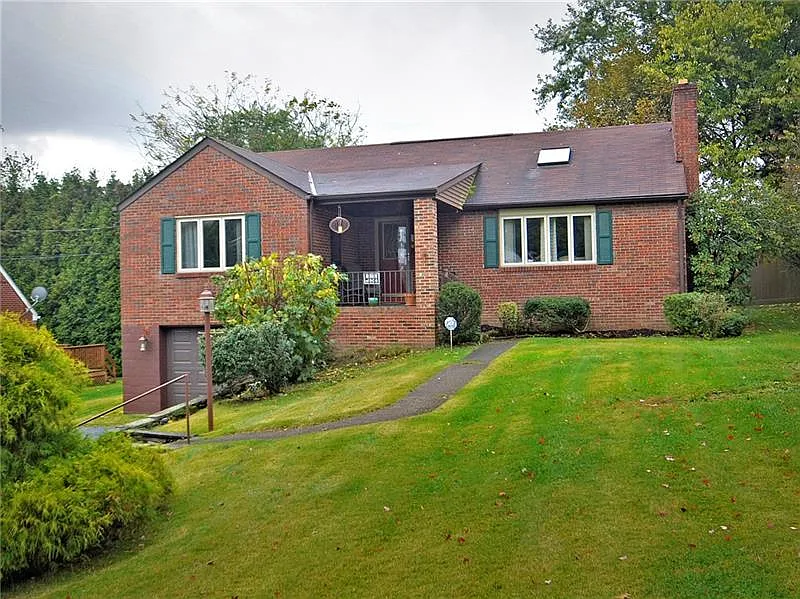 437 Blackberry Dr photo 1