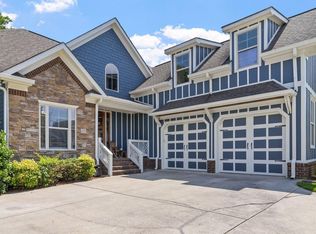8209 Robertsview Dr, Ooltewah, TN 37363