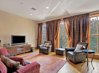 633 Bloomfield St, Hoboken, NJ 07030