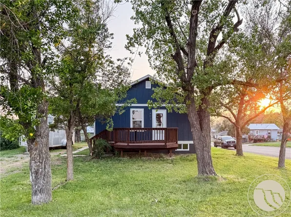 403 Lake St, Baker, MT 59313
