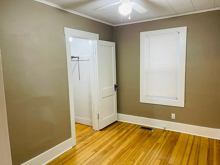 440 Lewis Ave — Photo 13