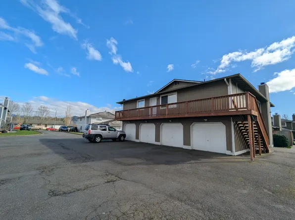 180 Charwila Ln APT D, Enumclaw, WA 98022
