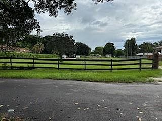 2nd image of 3050 SW 139th Avenue