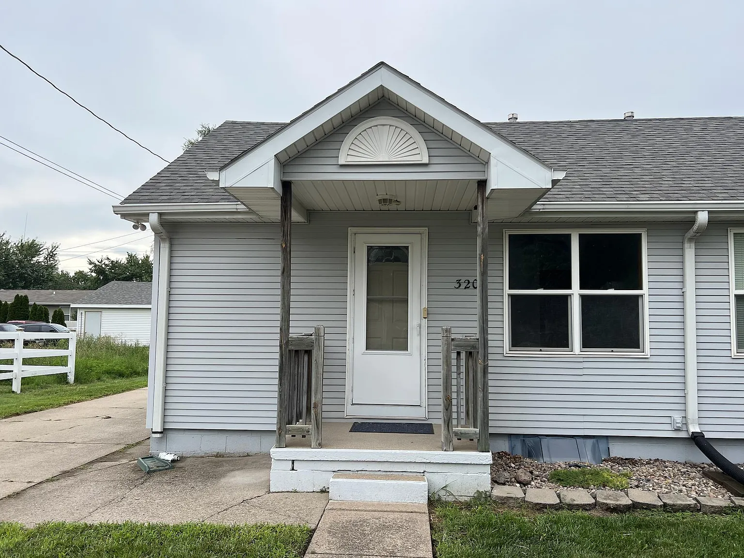 2 bed, 783 sqft, $1,350 — Photo 2
