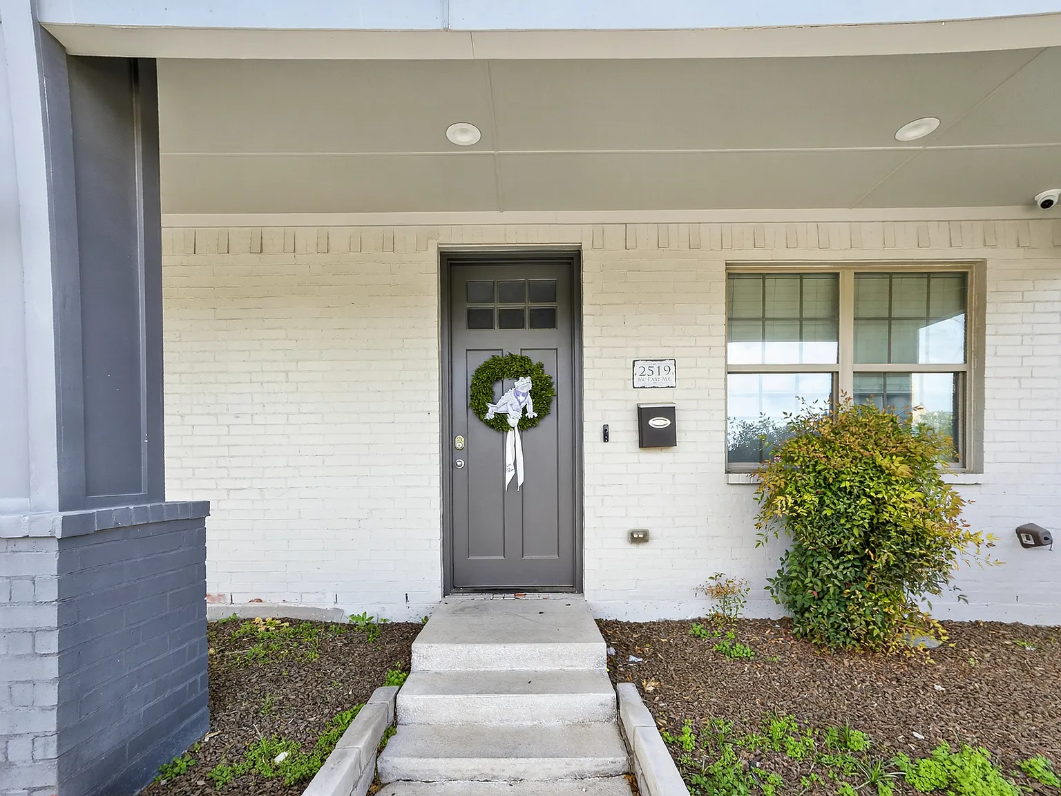 5 bed, 5.5 bath, 2200 sqft, $7,500 — Photo 2