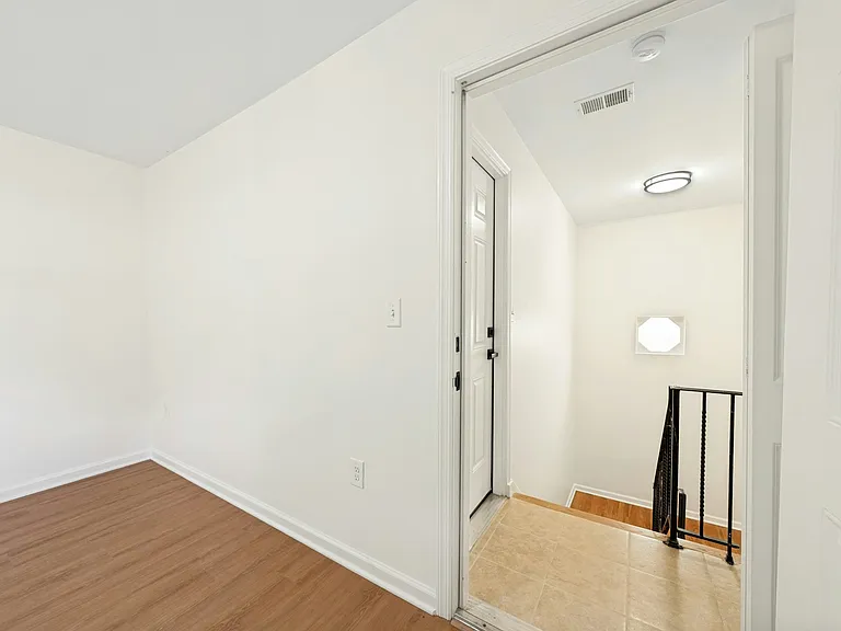 726 Saddle River Rd #2 — Photo 20