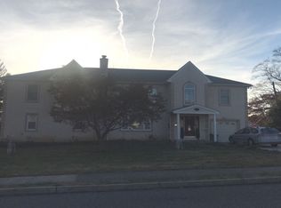2742 Brierwood Rd, Broomall, PA 19008