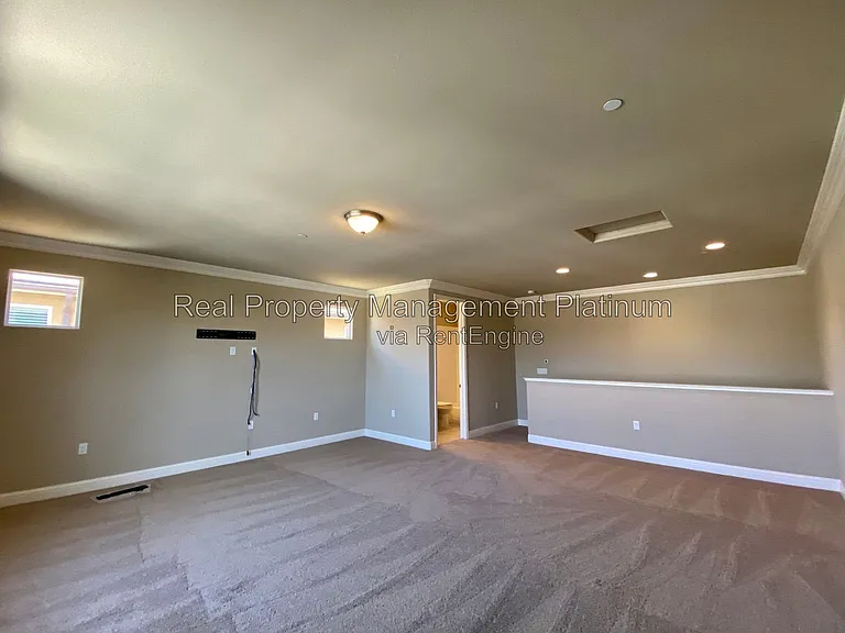 2141 W Juliet Way — Photo 6