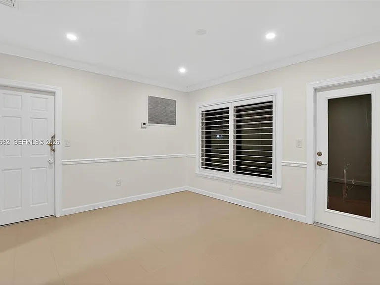 1435 Blue Rd — Photo 11