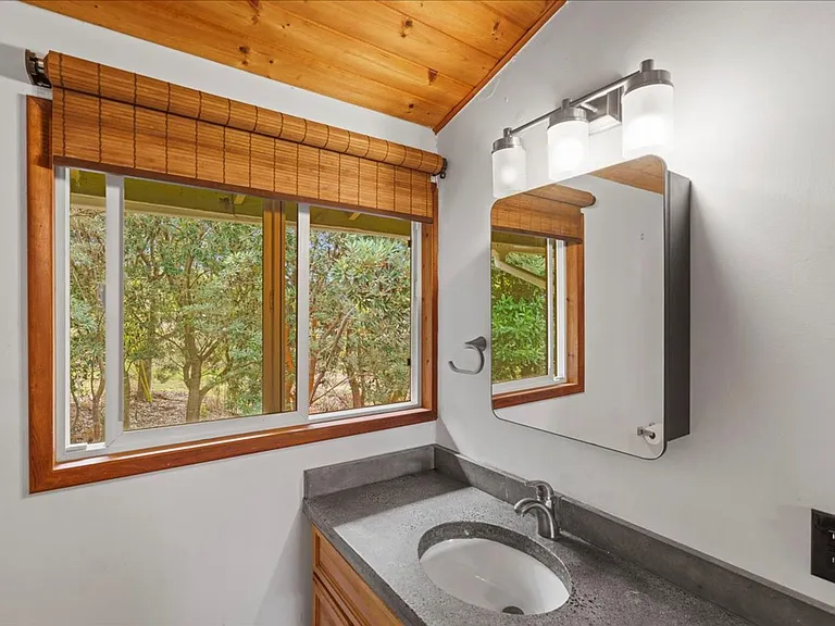 31 Hapapa Rd #B — Photo 24