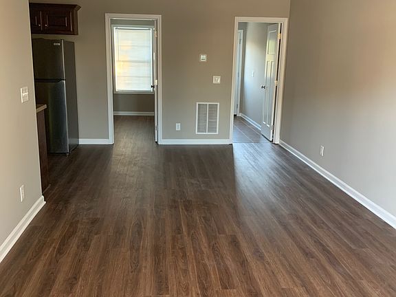 3rd image of 118 Bethany Ln