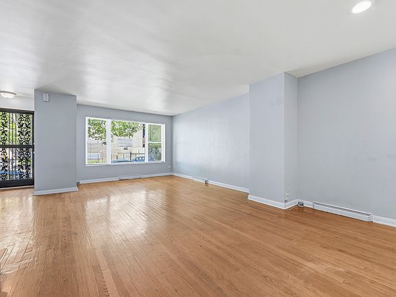 3rd image of 7843 S Yates Blvd