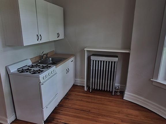 5th image of 1954 N Humboldt Blvd #201