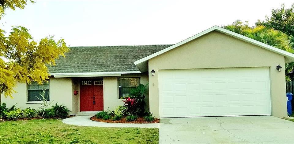 1st image of 462 58th Ave NE