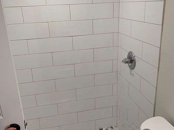 4th image of 749 E Montebello Ave Unit 120