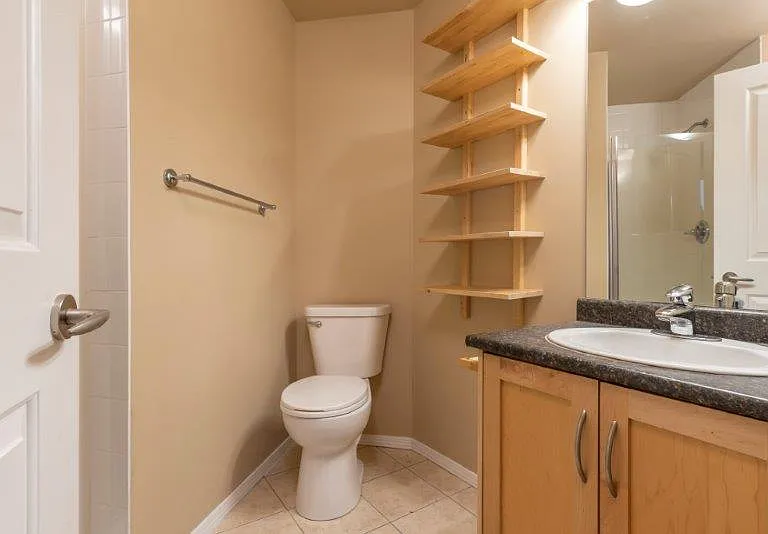 1053 10th St SW #602 — Photo 12