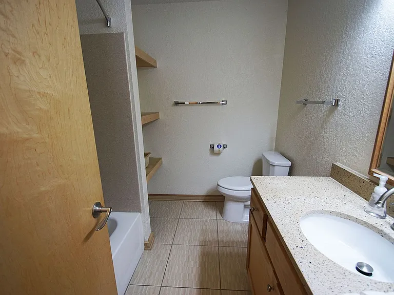 401 E Burnsville Pkwy — Photo 6