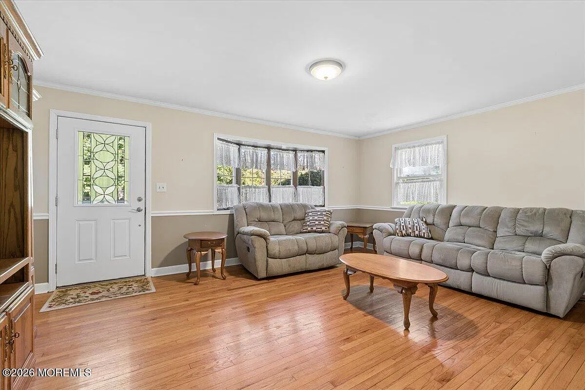 2 bed, 1008 sqft, $3,300 — Photo 4