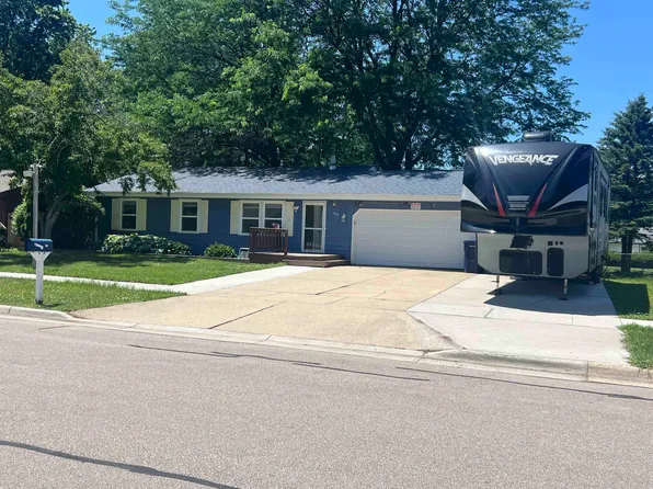 1410 S Arch St, Janesville, WI 53546