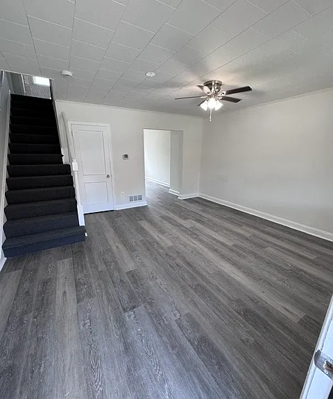 2227 Vailthorn Rd — Photo 4