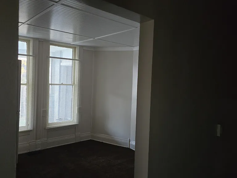 205 Kinsey St — Photo 4