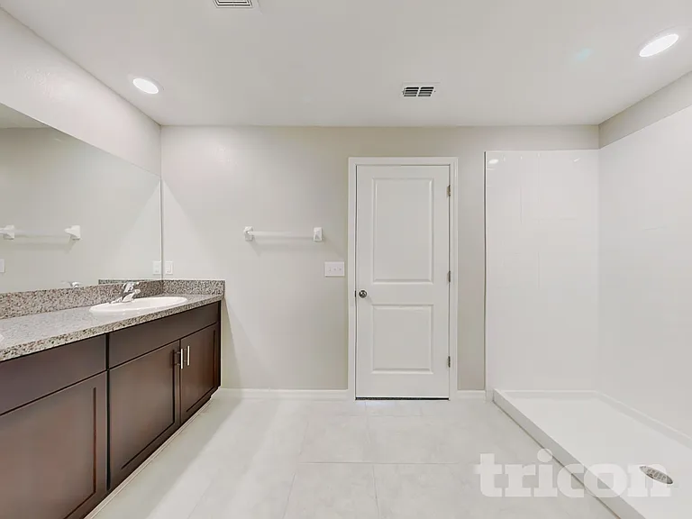 5541 Turkey Creek Way — Photo 8