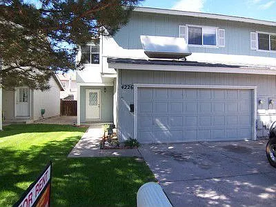 4226 Pheasant Dr photo 1