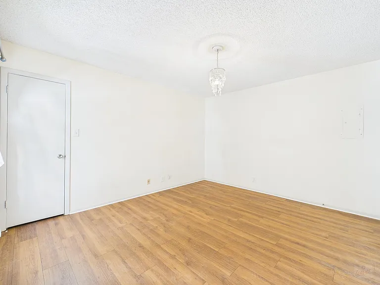910 Duncan Ln #26 — Photo 9