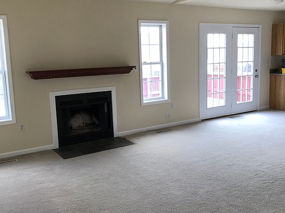 Living room and deck access 