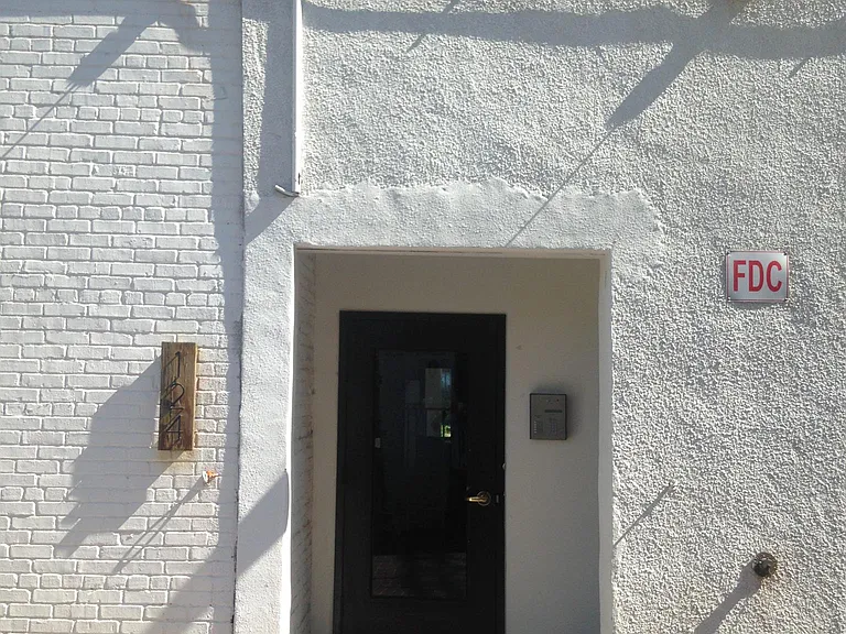 124 Trenton St #105 — Photo 3