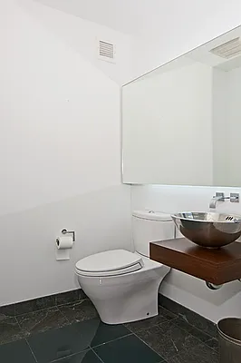 Rented by RSNY Realty | media 40