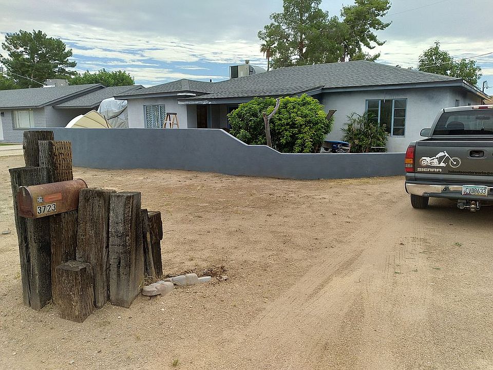 2nd image of 3723 E Beverly Ln