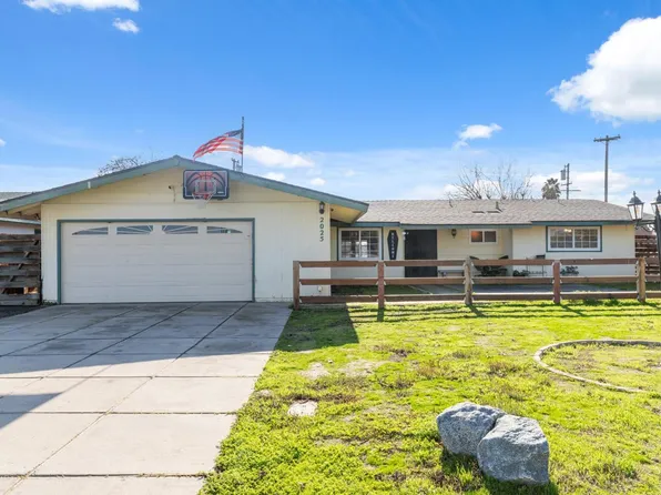 2025 Philip Ave, Corcoran, CA 93212