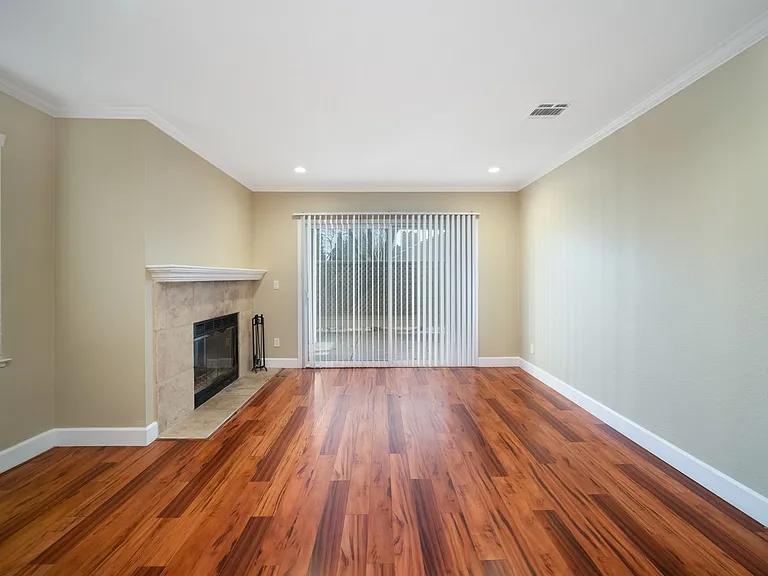 330 Eastridge Dr — Photo 9
