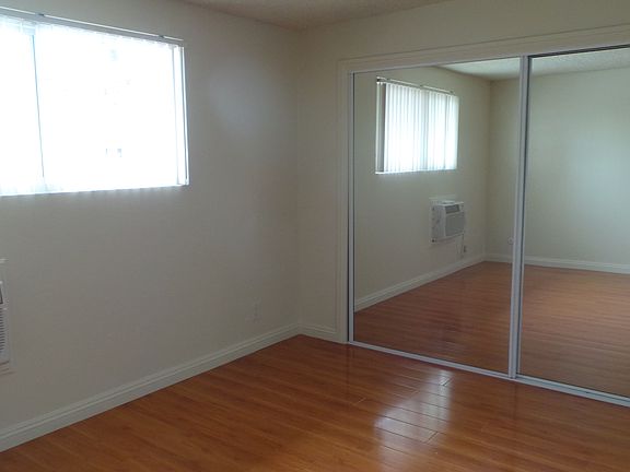 5th image of 393 Adena St APT 29