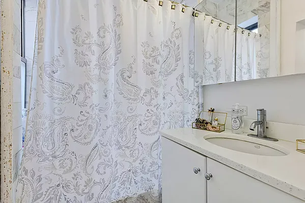 Rented by Dalan Rentals | media 10