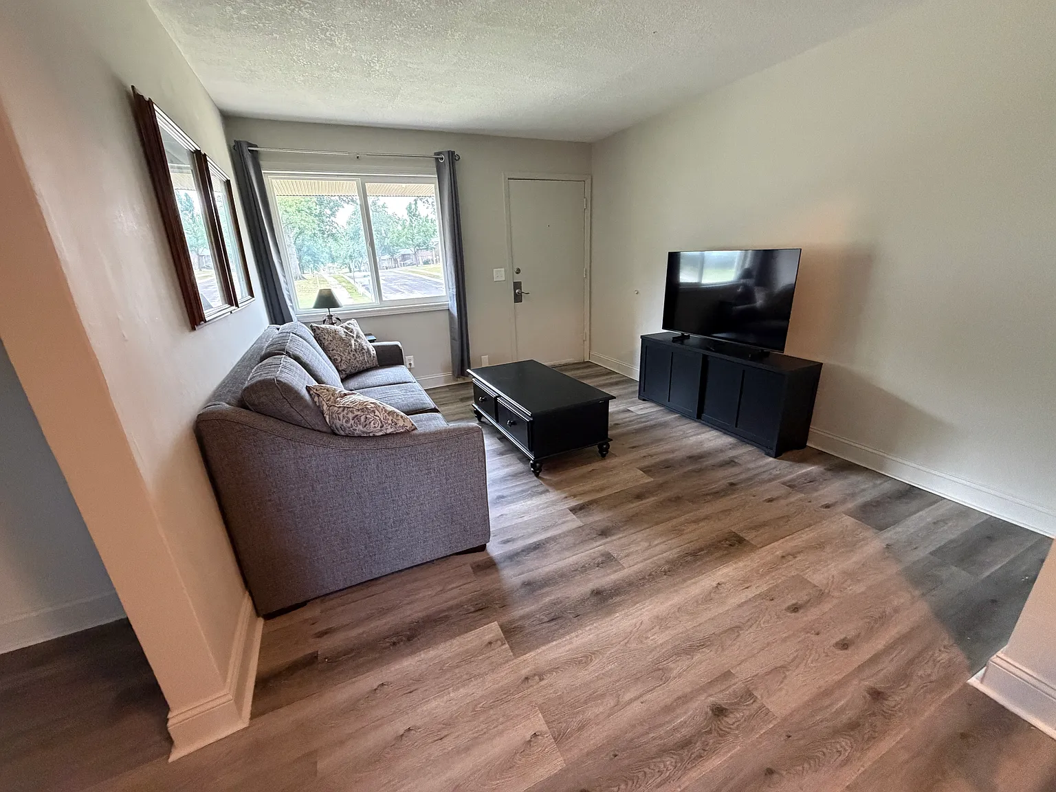 2 bed, 600 sqft, $1,500 — Photo 4