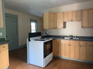 22 Mineral St APT 4, Springfield, VT 05156