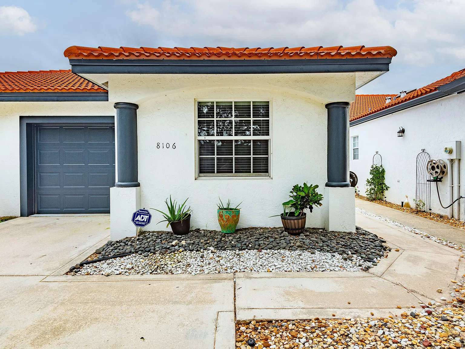 3 bed, 2.0 bath, 1494 sqft, $3,500 — Photo 3