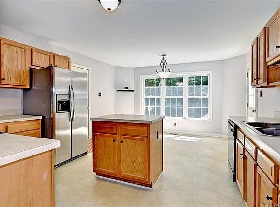 5th image of 18317 Barham Woods Dr