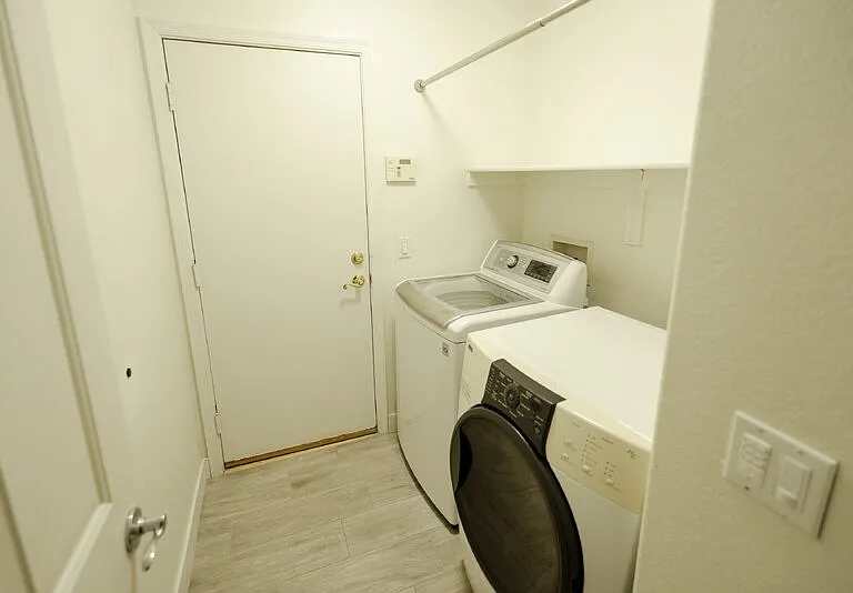 1058 S Roca St — Photo 18
