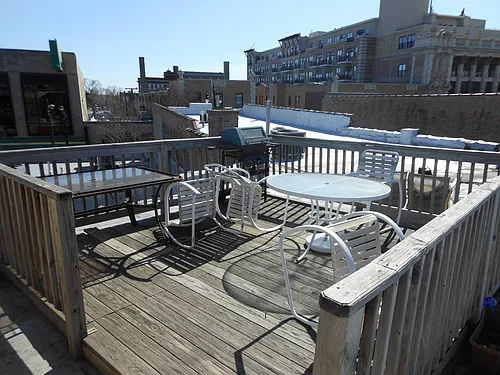 1614 W Belmont Ave #204 Photo 1