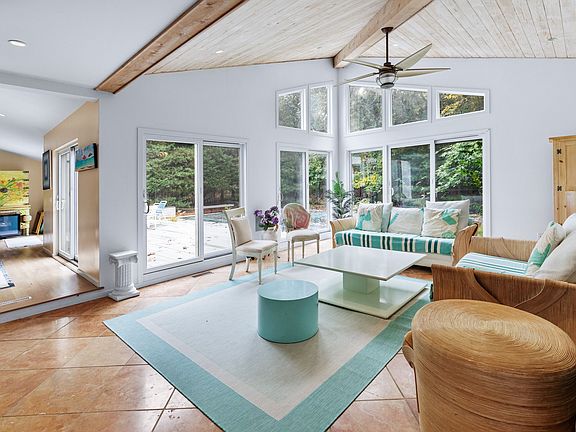 3rd image of 52 Montauk Ave