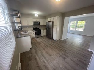 920 W Eula Ct, Glendale, WI 53209