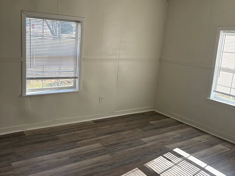 210 Inola St — Photo 4