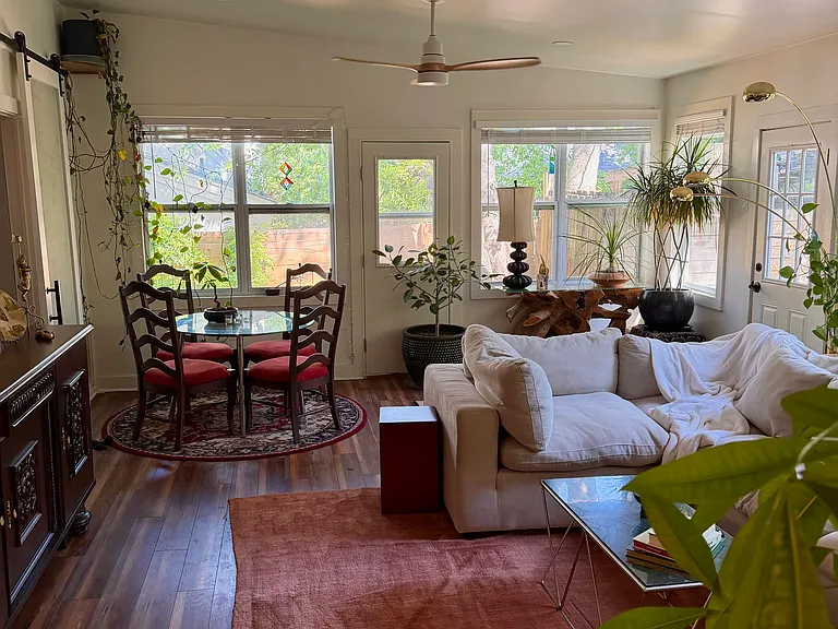 403 Post Road Dr — Photo 3