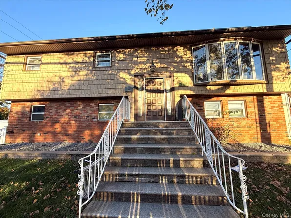 1111 Franklin Avenue, North Valley Stream, NY 11580