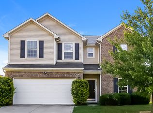 3151 Limber Pine Dr, Whiteland, IN 46184